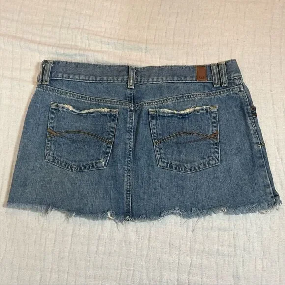 Vintage 90s Abercrombie & Fitch Denim Mini Skirt Dark Wash Raw Hem Sz 10 Y2K - Picture 2 of 9
